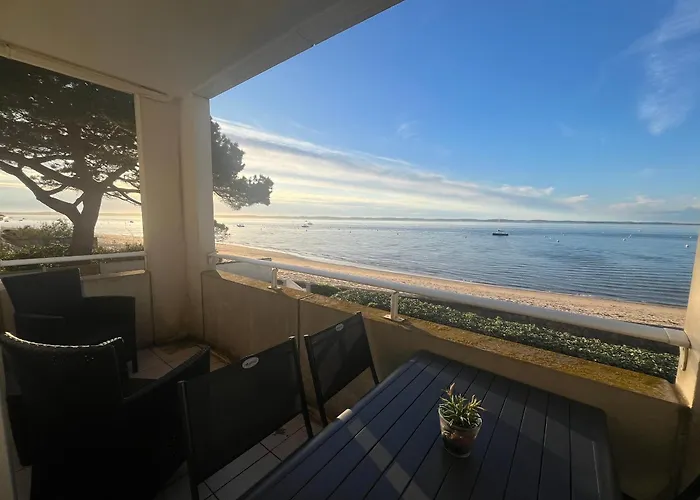 Daire T2 Bord De Avec Parking, - Fr-1-374-4