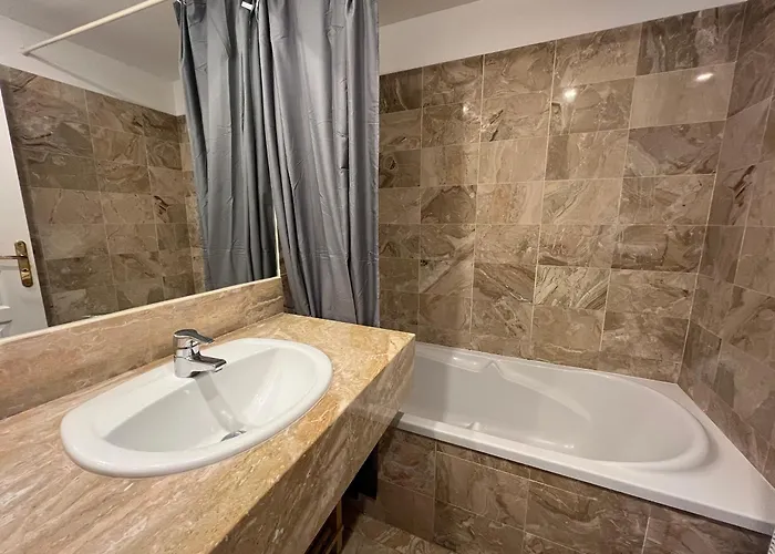 T2 Bord De Avec Parking, - Fr-1-374-4 Daire *