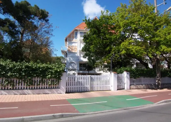 Daire T2 Bord De Avec Parking, - Fr-1-374-4 *